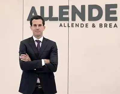 Allende &amp; Brea incorpora a Antonio Arias como socio para fortalecer su práctica transaccional